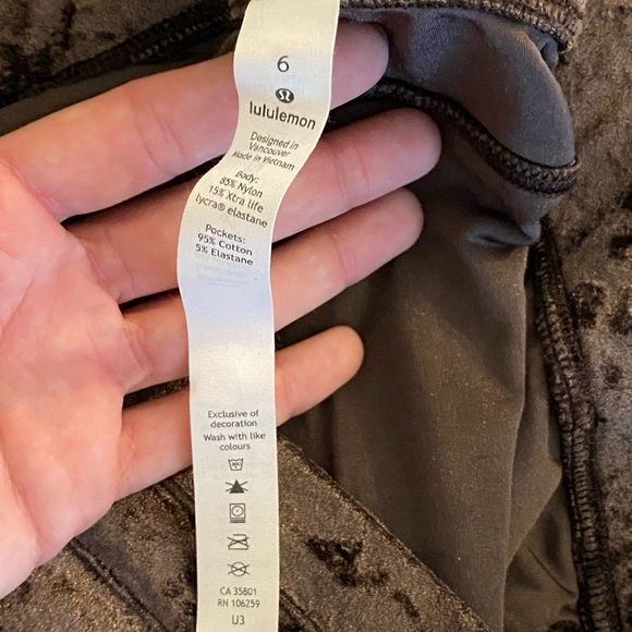 Lululemon Crushed Velvet Joggers (Ready to Rulu) - Picture 3 of 3